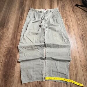 Tommy Hilfiger khaki green baggy chinos 
0070